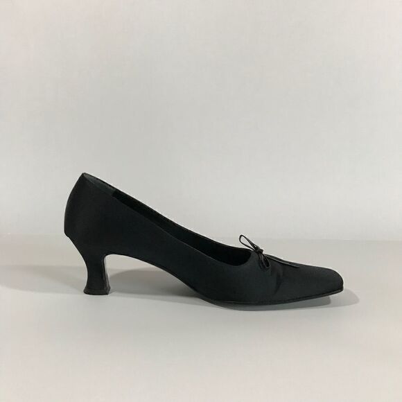 Vintage Bergdorf Goodman Satin Square Toe Pumps - Picture 4 of 6